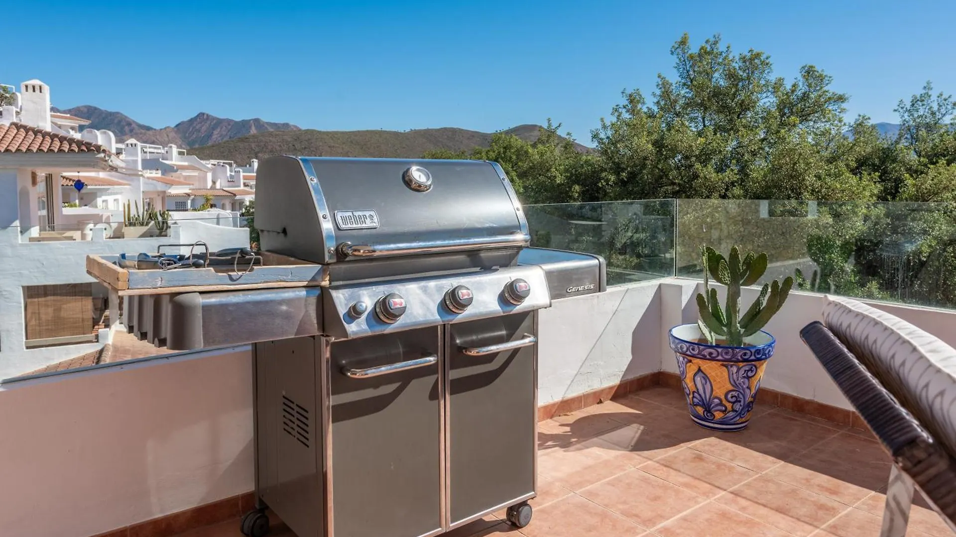 Apartment Modern Serene Retreat In Marbella East Ojen