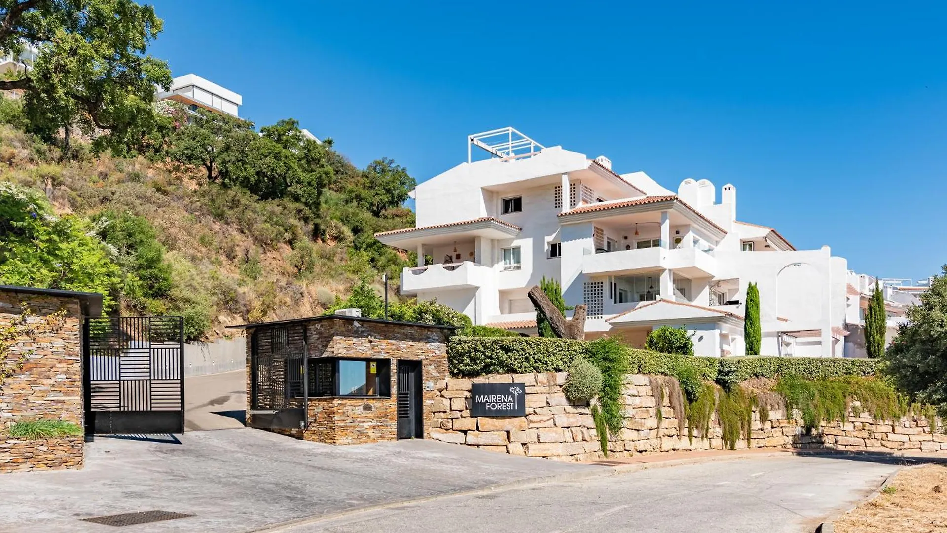 Apartment Modern Serene Retreat In Marbella East Ojen Spain